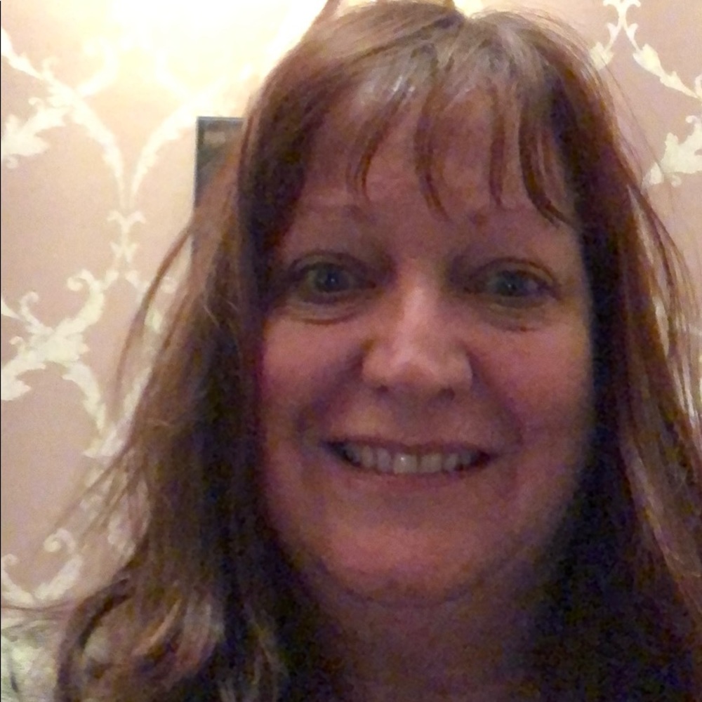 Meet your Posher, April